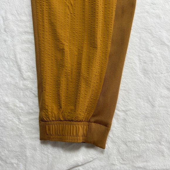 Athleta Leggings - Picture 2 of 8